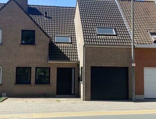                                         Woning te koop in Ooigem, € 398.975
